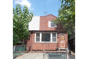 Opportunity knocks in the heart of Old Mill Basin !