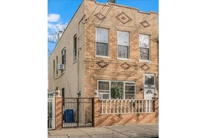 Beautiful 2 Family Brick Home Excellent Investment Opportunity This spacious and well maintained 2 family brick house features 5 bedrooms and is ideally located near schools, shopping centers, public transportation, ...