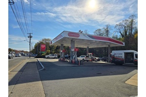 Gas station located on a very busy prime location on Rt 110.
