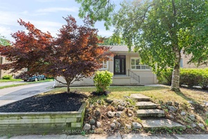 Welcome to 158 Felan Avenue, a charming, updated bungalow nestled in one of Oakville's most desirable neighbourhoods, just minutes from the vibrant heart of downtown.