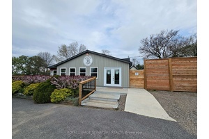 Belong Sharbot Lake is a simply gorgeous licensed restaurant by esteemed chef Brad Long.