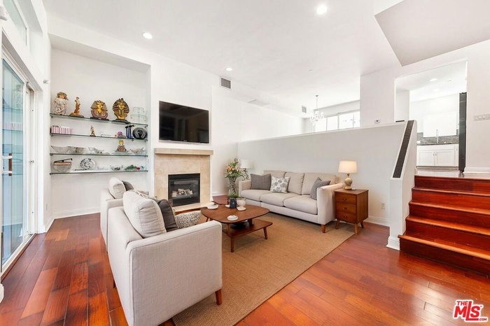 Living room - Virtually staged