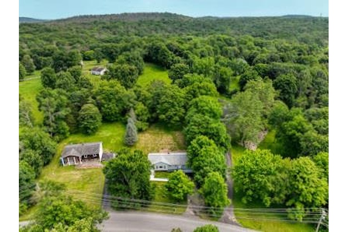 Aerial view of 166 Hibernia Rd Salt Point NY