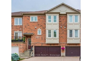 Double Garage Freehold Townhouse !