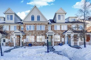 Welcome to this 3 bedroom townhouse, perfectly designed for comfortable family living !