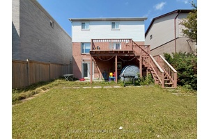 Bright, Legal 2 Bedroom Walkout Basement Apartment With Separate Entrance With Parking On A Quiet Street.