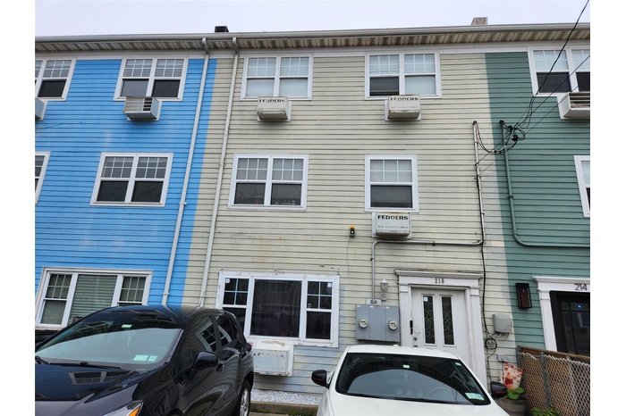 View of front of the house