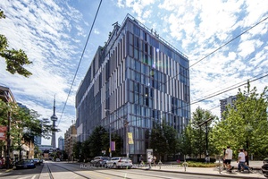This thoughtfully designed 1 bedroom, 1 bath suite offers 572 sq.