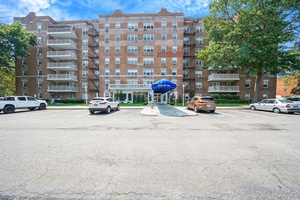 Come see this sought after buildings, newest listing before its gone !