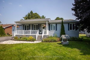 Bungalow on the edge of Markdale.