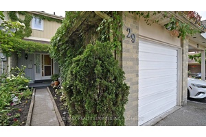Charming 3 Bedroom Townhome Nestled in Heart Lake West, where community charm meets convenience.