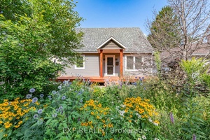 Welcome to 1552 Caledon St in Riverview Park !