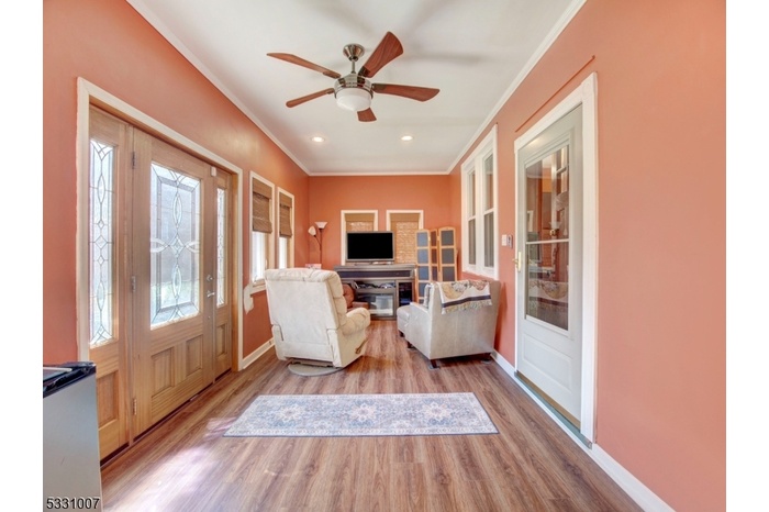 Enclosed Front Porch