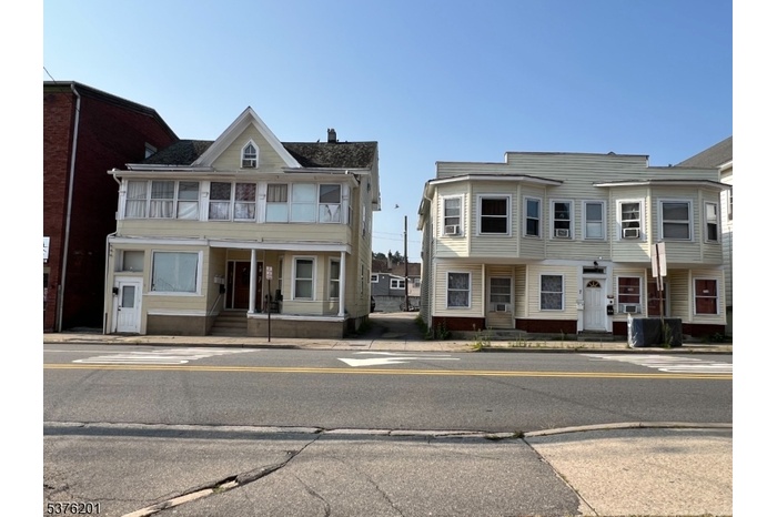 5 Kiel (Left) 7 Kiel (Right)