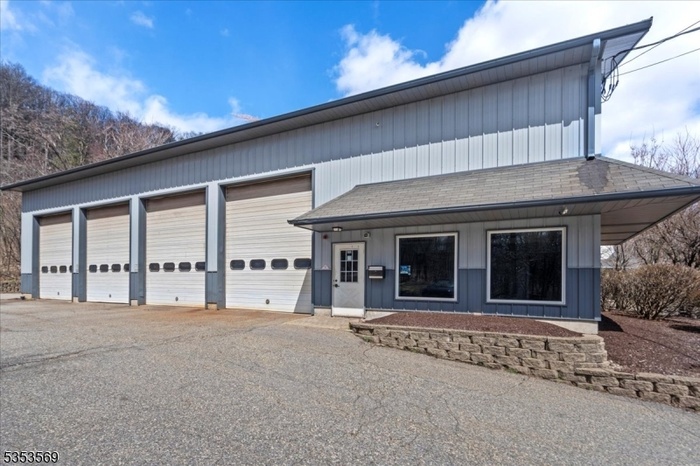Commercial Exterior