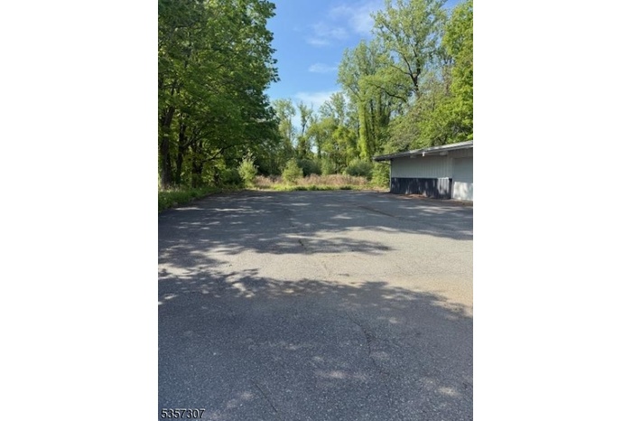 Side view showing parking lot
