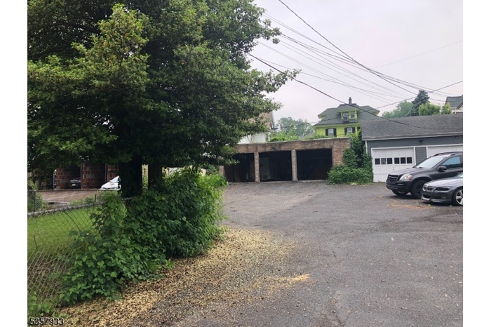 120 Garage