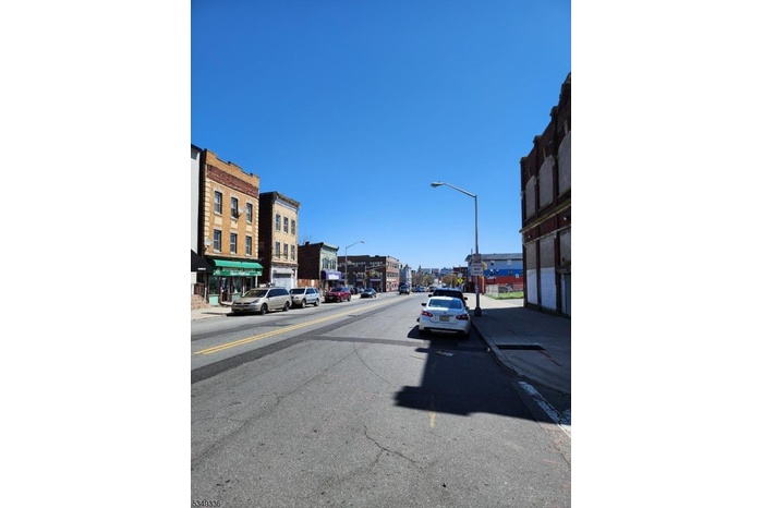 Street - Central Avenue