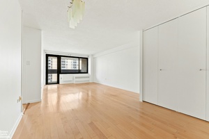 Move in ready one bedroom with a terrace at 77 Fulton Street, in Southbridge Towers !