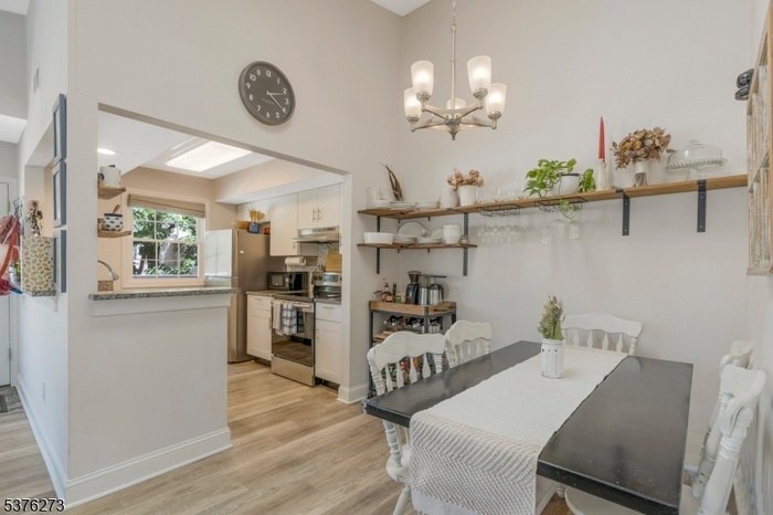 Dining Room into kitchen
