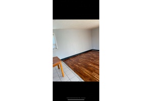 Beautiful Main floor house.