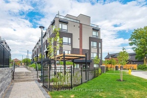 Fabulous 2 Bed amp ; 2 Bath Den 858 Sq Ft 80 Sq Ft Patio East Facing Suite W Beautiful Finishings Throughout !