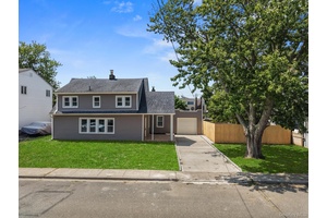 Welcome to your dream home in Baldwin, NY !