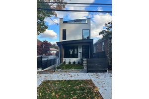 RARE OPPORTUNITY ! ! NEW CONSTRUCTION modern home in North Riverdale.