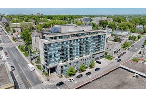 Here is a fantastic Opportunity for ownership in the Anna Lane Condo, downtown Kingston !