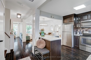 Welcome to this stunning 4 bedroom townhouse in the highly sought after Brant Hills Community.