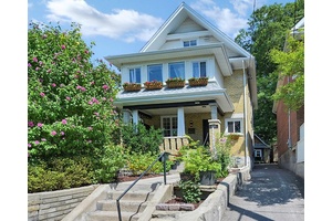 PROPERTY OVERVIEW Solid, well cared for triplex with three self contained units above ground.