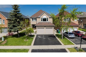 Must see Showstopper ! ! Step Into A Beautifully home with, Excellent Layout Offers Spacious Separate Dining And living Areas Adorned With Hardwood Floors amp ; Pot Lights.