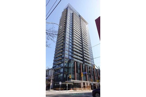 Discover the epitome of luxury living at the prestigious Daniels Paintbox Condominium, ideally located in the dynamic heart of Regent Park.