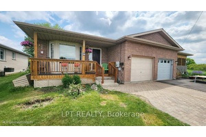 Are You Looking For A Charming, Move in ready Bungalow With Space To Grow And A Peaceful Lifestyle ?