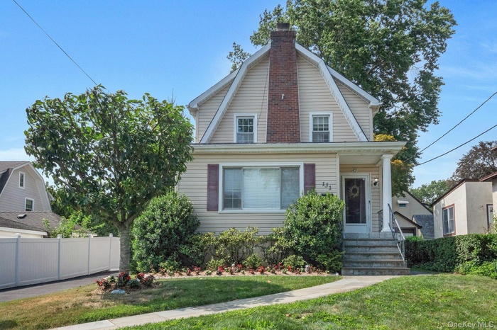 Welcome to 131 Webster Rd a move-in condition beauty