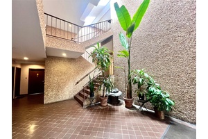 Don t miss your chance to own the only condominium in Cedarhurst, ideally located just half a block from Cedarhurst Park, the Long Island Railroad, and the area s top ...