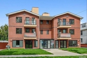 Brand new construction. Good Quality, central AC system, wooden closet, and marble countertop.
