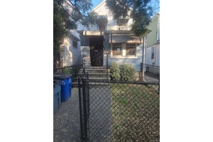 Detached Colonial 2 Large Bedroom with shared driveway on tree lined block.