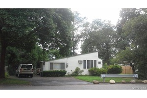 Welcome home to this perfect ranch with open floor plan.