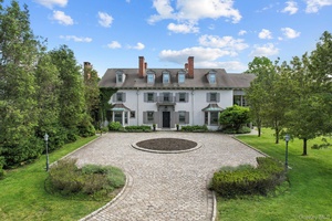 Step into a world of timeless elegance and unparalleled prestige at The Mallows the crown jewel of the North Shore and one of the most exclusive waterfront estates in Head ...