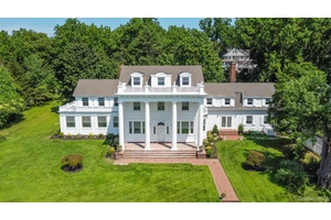 Spectacular restored Georgian Colonial Mansion on 2.