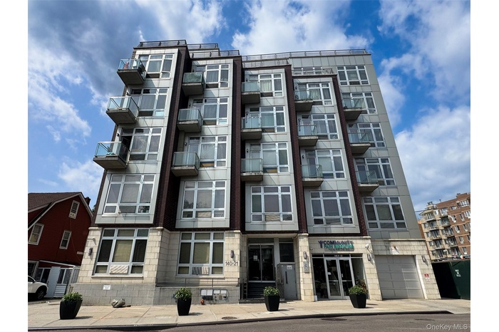 View of apartment building / complex