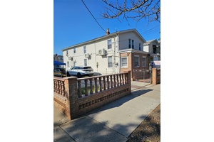 GREAT 2 FAMILY HOME 3 3 BEDROOMS, 5 FULL BATHS, FULL FINISHED BASEMENT, PRIVATE DRIVEWAY amp ; 2 CAR GARAGE 52X100 LOT SIZE