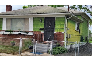 Nice low ranch with great potential.