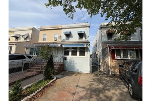 Welcome to the excellent, two family semi detached house located in Hollis.