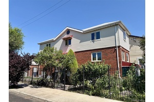 Excellent Location ! This detached 1 family colonial house is well maintained and located within R3 2 zoning on a quiet block.