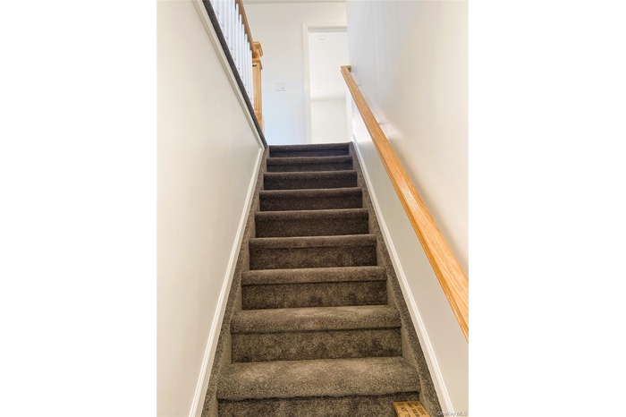 Stairway with carpet floors
