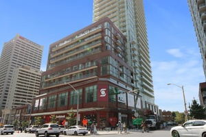 Luxurious Whitehouse Condo at Yonge amp ; Eglinton, 2 Bedrooms, 1 Bathroom, W O To Large Balcony with Beautiful View, Lots of Sunlight.