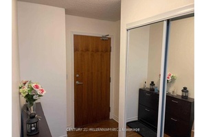 Spacious corner unit with approx.