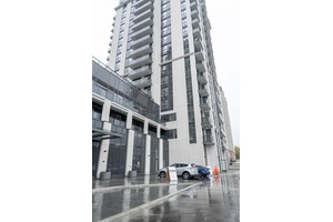 Welcome to this stunning, 2 bedroom plus den condo located in the heart of Mississauga, just steps away from Square One Shopping Mall.